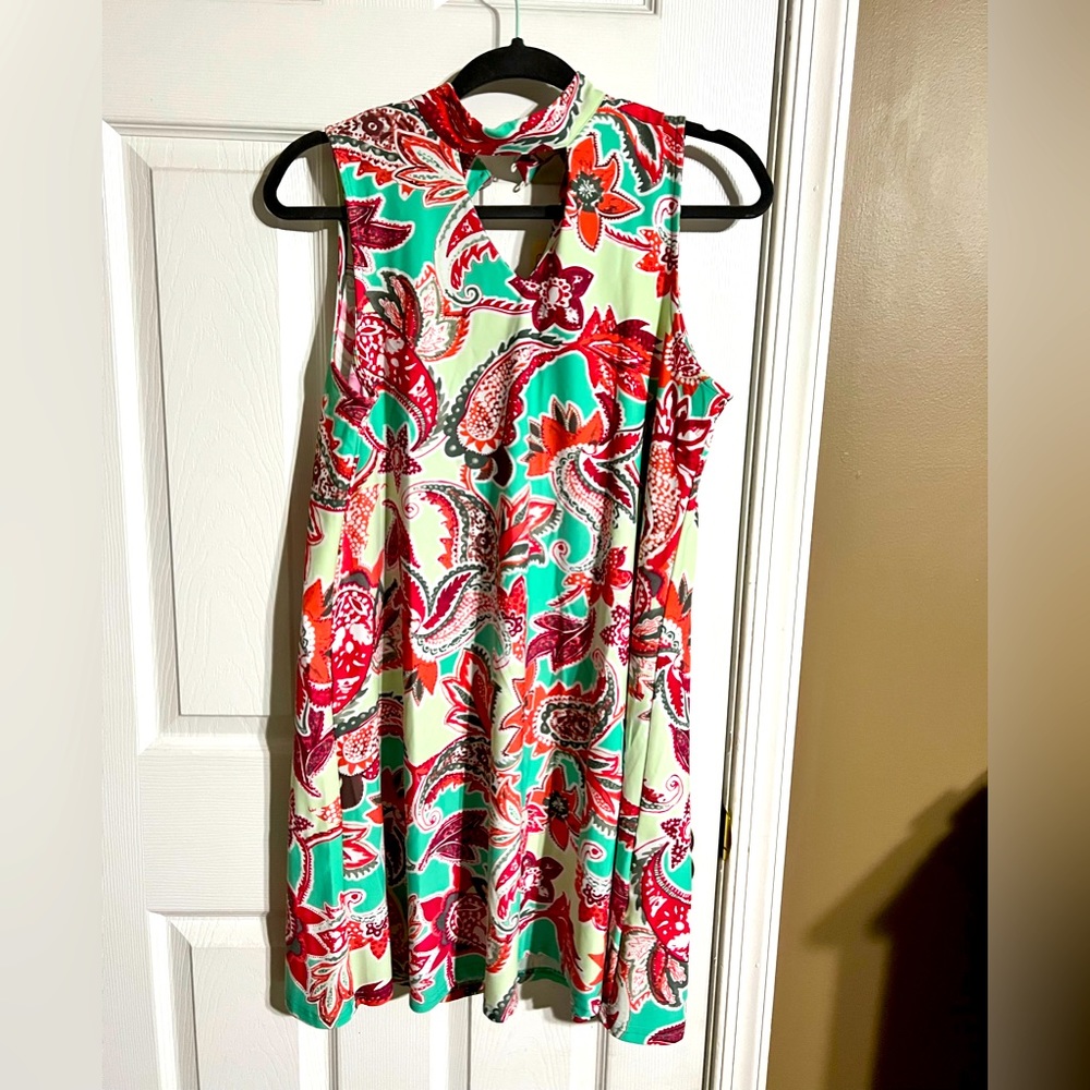 Size medium knee length dress. Nwt.